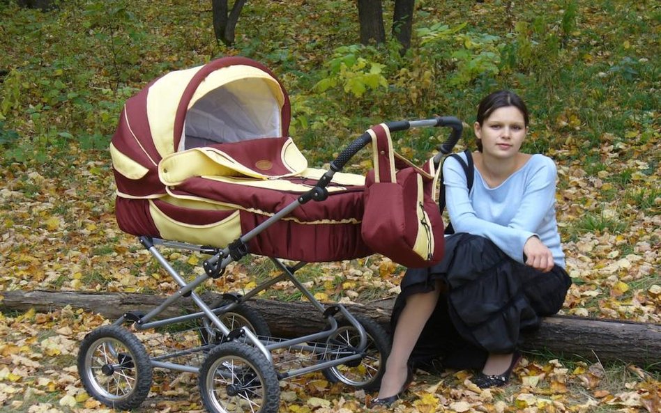 Na urlopie macierzyńskim karta medyczna bez składek
