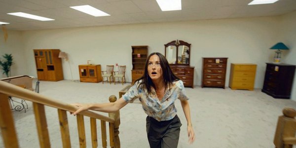 „Backrooms. Bez wyjścia”. Niebanalny pomysł na filmowe strachy