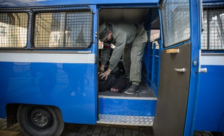 Inscenizacja działań PRL-owski służb bezpieczeństwa w ramach obchodów 32. rocznicy wprowadzenia stan
