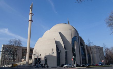 Jeden z największych meczetów Niemczech w Kolonii zbudowany z pieniędzy tureckich