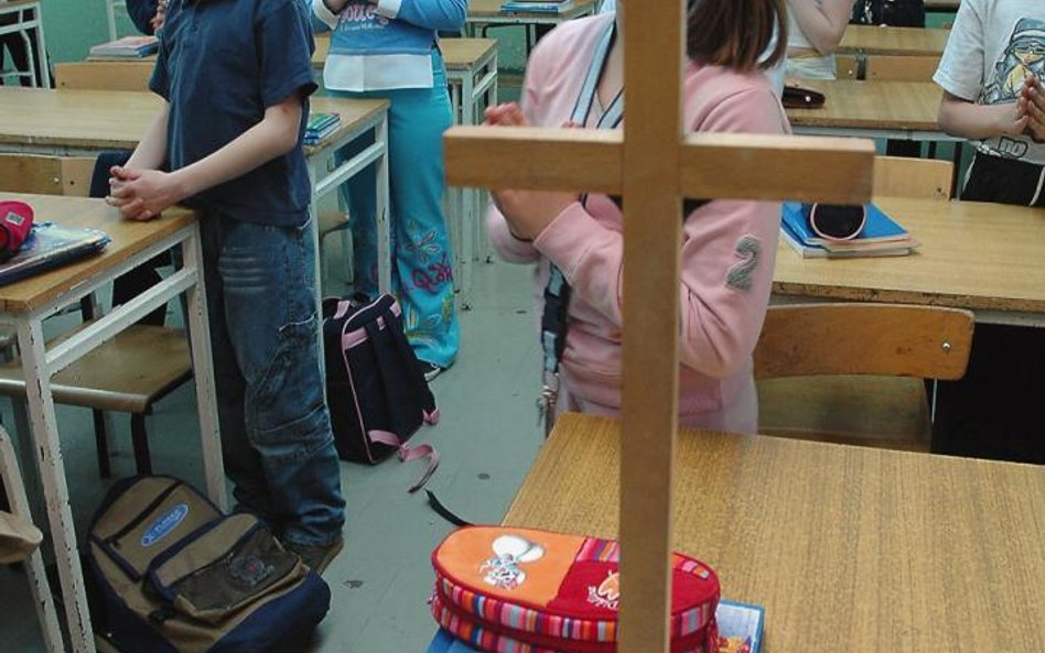 Kościół chce pięcioletnich studiów teologicznych dla katechetów