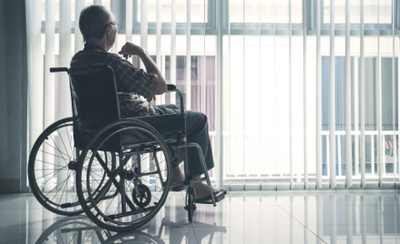 Pacjenci starsi, niepełnosprawni i uezwłasnowolnieni na psychiatrycznych oddziałach sądowych razem z