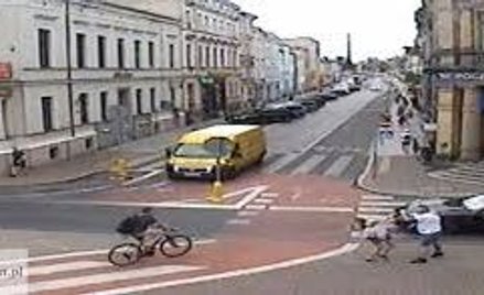 Kierowca uderzył na pasach kobietę. Usłyszał zarzuty