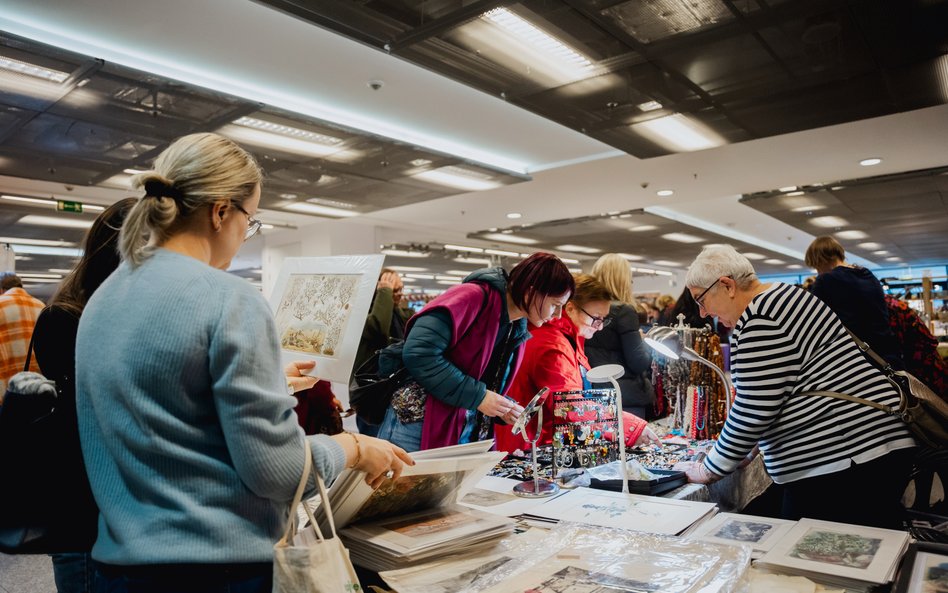 Wstęp na wydarzenie jest płatny, jednak organizatorzy przewidzieli zniżki dla osób decydujących się 