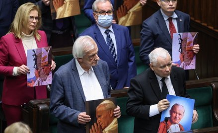 Prawo do kotleta, 500 plus i Jan Paweł II. Filary kampanii PiS