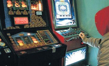 Według rządowych założeń automaty zwane jednorękimi bandytami będzie można umieszczać jedynie w kasy