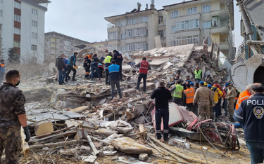 W Turcji i Syrii, w wyniku trzęsienia ziemi zawaliło się lub zostało uszkodzonych ok. 160 tys. budyn