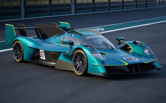 Wyścigowa wersja Astona Martina Valkyrie