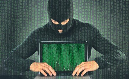 Największe kontrowersje budzi przyznanie służbom szerokich uprawnień do przechwytywania z sieci dany