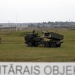 Zestaw HIMARS w czasie ćwiczeń na Łotwie