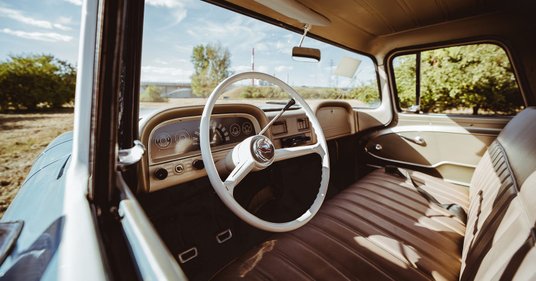 To odmiana z dłuższą paką, do której mamy łatwy i wygodny dostęp.