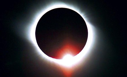 Ile kosztuje zaćmienie słońca?