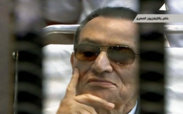 Hosni Mubarak podczas swojego procesu