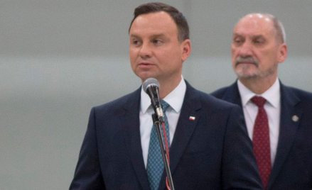 Prezydent Andrzej Duda oczekuje wyjaśnień od szefa MON Antoniego Macierewicza