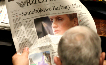 Posiedzenie Sejmu 26 kwietnia 2007 r. Niemal wszyscy posłowie czytali artykuły prasowe o tragicznej 