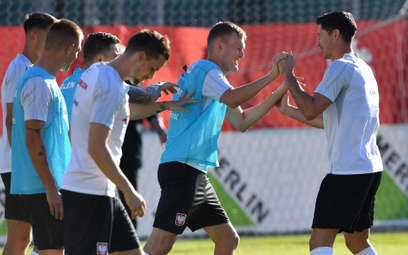 Fernando Santos przekonuje, że atmosfera w reprezentacji Polski przed wrześniowymi meczami jest fant