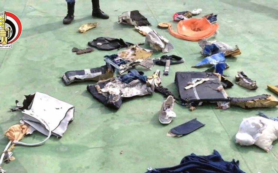 Egipski śledczy: Możliwa eksplozja w samolocie EgyptAir