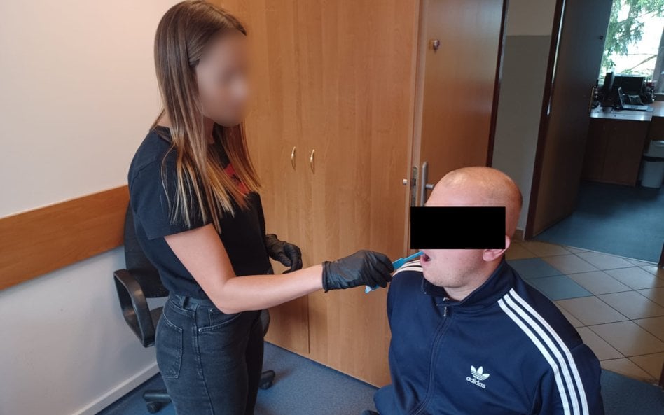 Kierowca usłyszał zarzut spowodowania wypadku ze skutkiem śmiertelnym, a pasażer odpowie za ucieczkę