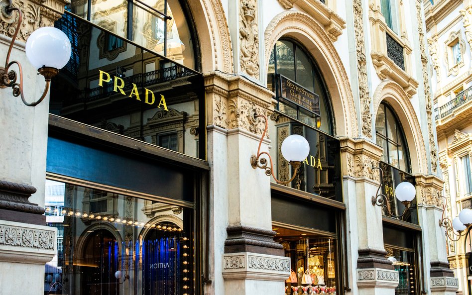 Grupa Prada wykazała znacznie wyższy wzrost zysków w zestawieniu z innymi producentami dóbr luksusow