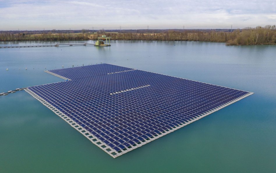„100 innowacji stulecia”. Energia ze słońca trafi do auta i smartfona