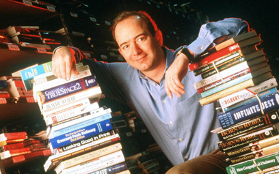 Jeff Bezos, założyciel Amazona. Jego dziś gigantyczna firma zaczynała od internetowego handlu książk