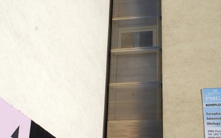 Elewacja na półprzezierna ma wpuszczać do wnętrza więcej światła