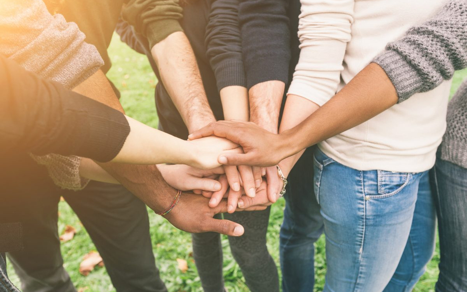 Integracja w firmie. Pracownicy łakną integracji. Nawet zdalnej