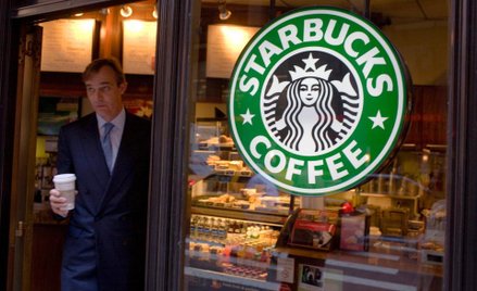 Nowy napój w Starbucks powstał dzięki Arianie Grande