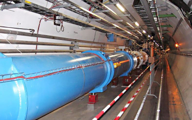 Tunel z Wielkim Zderzaczem Hadronów