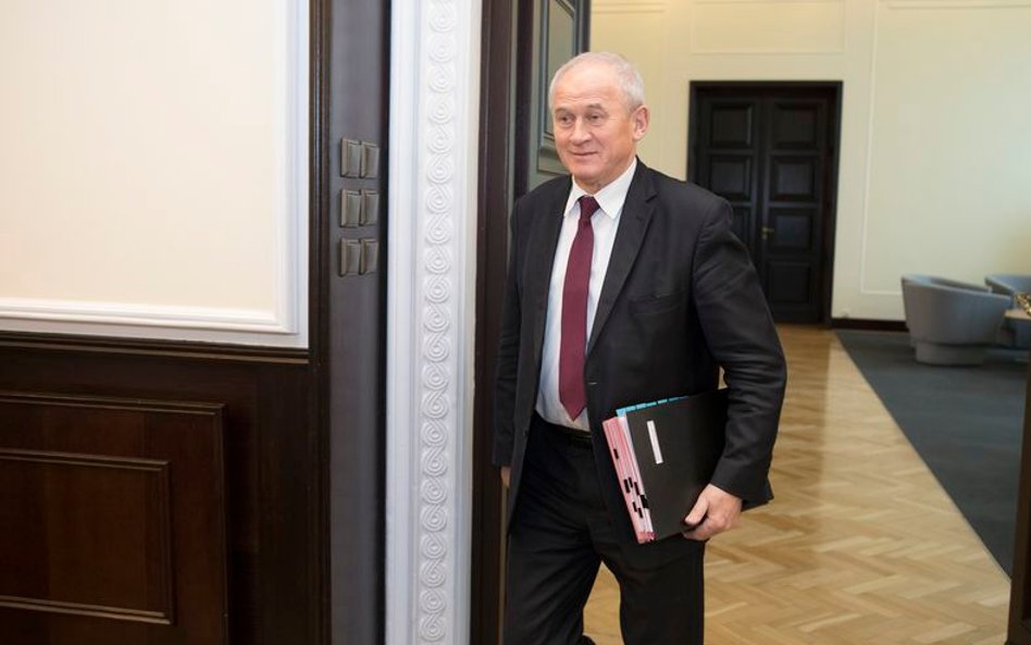 Minister Tchórzewski odmawia zwrotu nagrody. "Zasłużyłem"