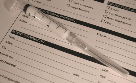 Szpitale nie mają prawa zatrzymywać dowodu osobistego pacjenta