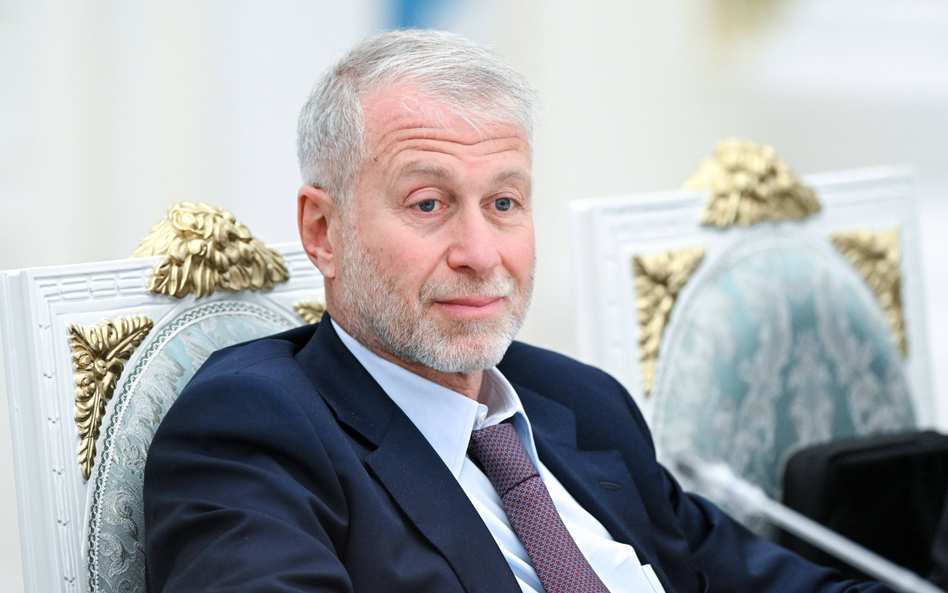 Roman Abramowicz przenosi biznes do Rosji