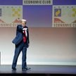 Donald Trump podczas spotkania w Detroit Economic Clubw Sound Board Theater w Detroit