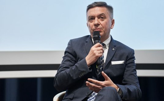 - Kiedy wreszcie słupki znowu zaczęły rosnąć, doszło do eskalacji konfliktu w Polskiej Agencji Żeglu