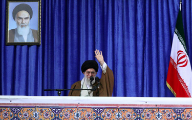 Ajatollah Ali Chamenei do Trumpa: Nie podniesiesz nawet palca na Iran