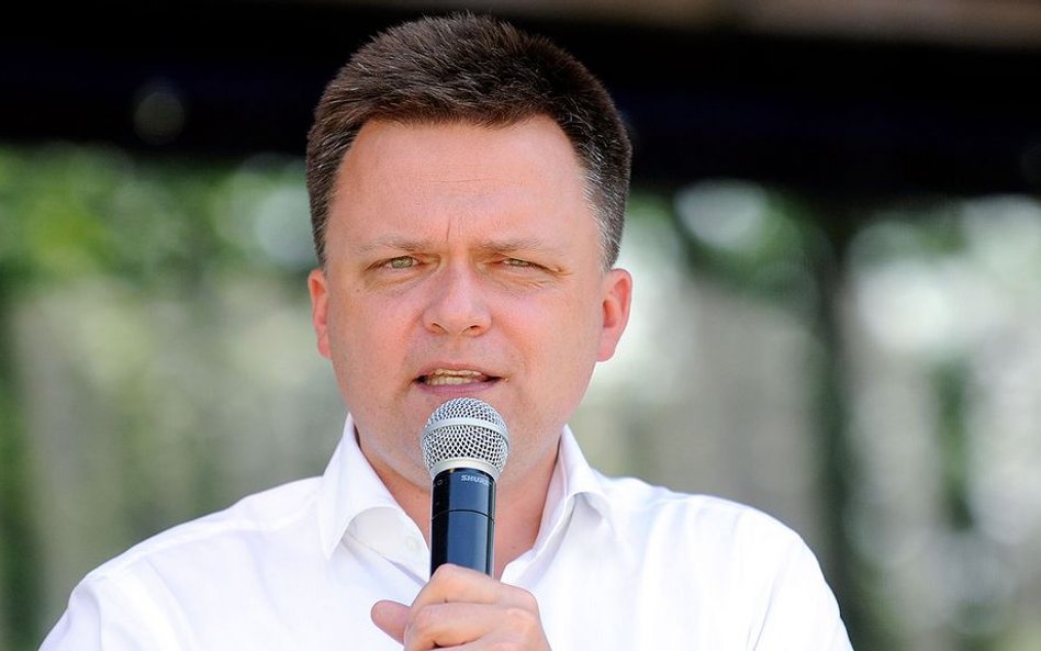 Sondaż: PiS na czele. Młodzi głosują na Polskę 2050 i Lewicę