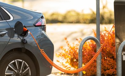 Dopłaty wracają w Europie, a Polska zostaje w tyle. Rynek elektryków hamuje