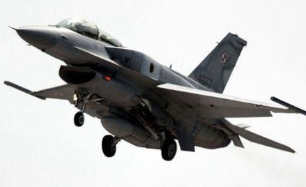 Kontrowersje wokół symbolu Sił Powietrznych na samolotach i śmigłowcach