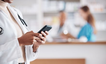 mZUS dla Lekarza - doktor wystawi zwolnienie na smartfonie