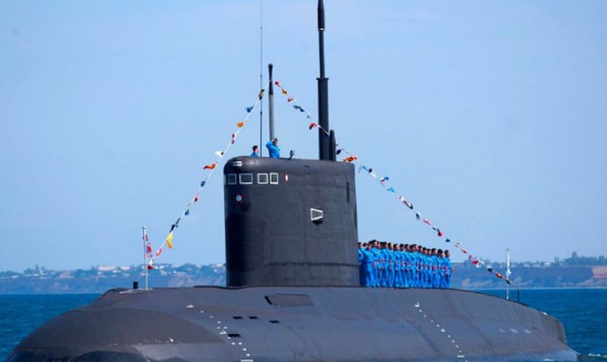 Atak na Sewastopol: uszkodzone okręty podwodny i desantowy