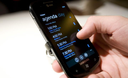 Microsoft chce do Samsunga opłat za smartfony