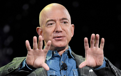 Jeff Bezos, założyciel Amazona, wybrał już trzech producentów rakiet, które wyniosą jego satelity na