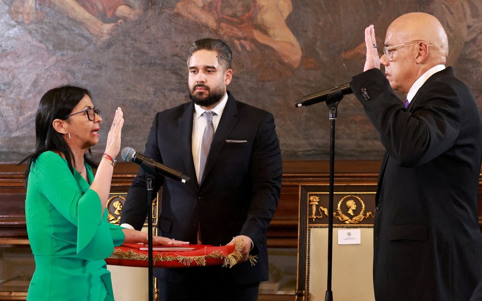 Wiceprezydent Delcy Rodríguez została zaprzysiężona na tymczasową prezydent Wenezueli przez przewodn