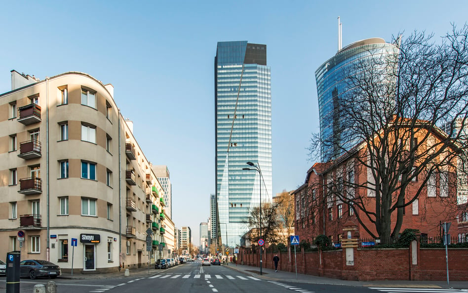 174-metrowy wieżowiec The Bridge przy placu Europejskim w Warszawie ma być oddany do użytku w kwietn