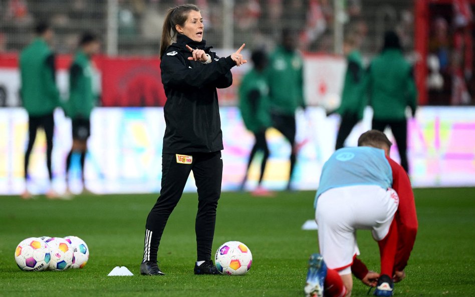 Marie-Louise Eta przeciera szlaki innym kobietom, których pasją jest futbol