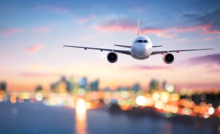 W Unii Europejskiej nie brakuje paliwa lotniczego, ale Bruksela myśli o kryzysie