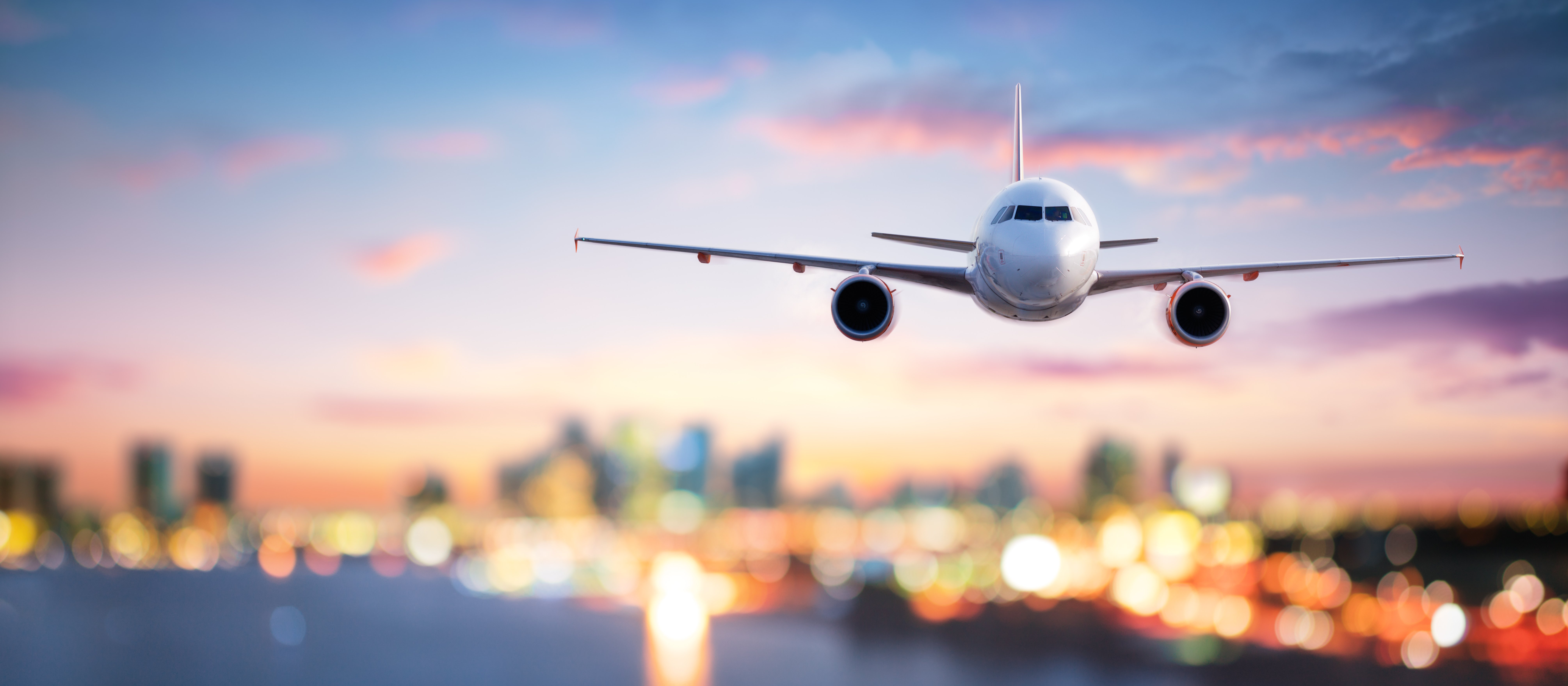 Kryzys paliwowy w europejskim lotnictwie — co naprawdę oznacza dla sektora i pasażerów