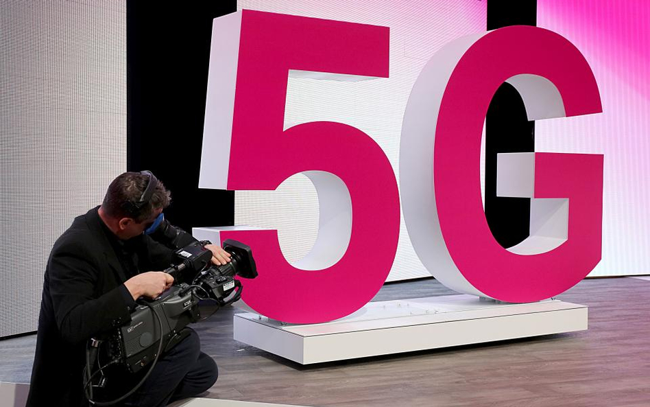 UKE: pierwsze pasmo 5G trafi do operatorów najwcześniej w połowie 2020 roku