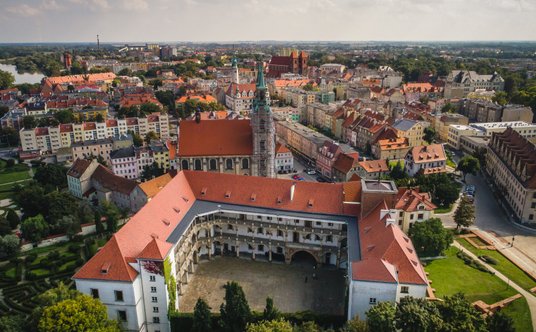 Brzeg, Zamek Piastów Śląskich z lotu ptaka, widok od strony północnej.