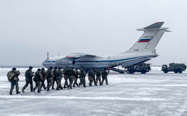 Rosyjscy żołnierze już w Kazachstanie. „Siły pokojowe”
